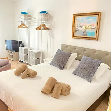 Loft-estudio Llane En * Cadaques